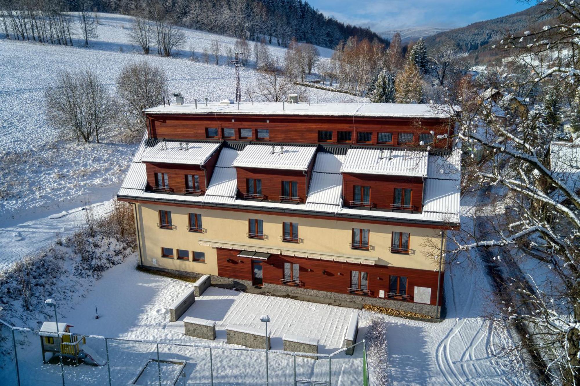 Hotel Toc Lipova Lazne Bagian luar foto