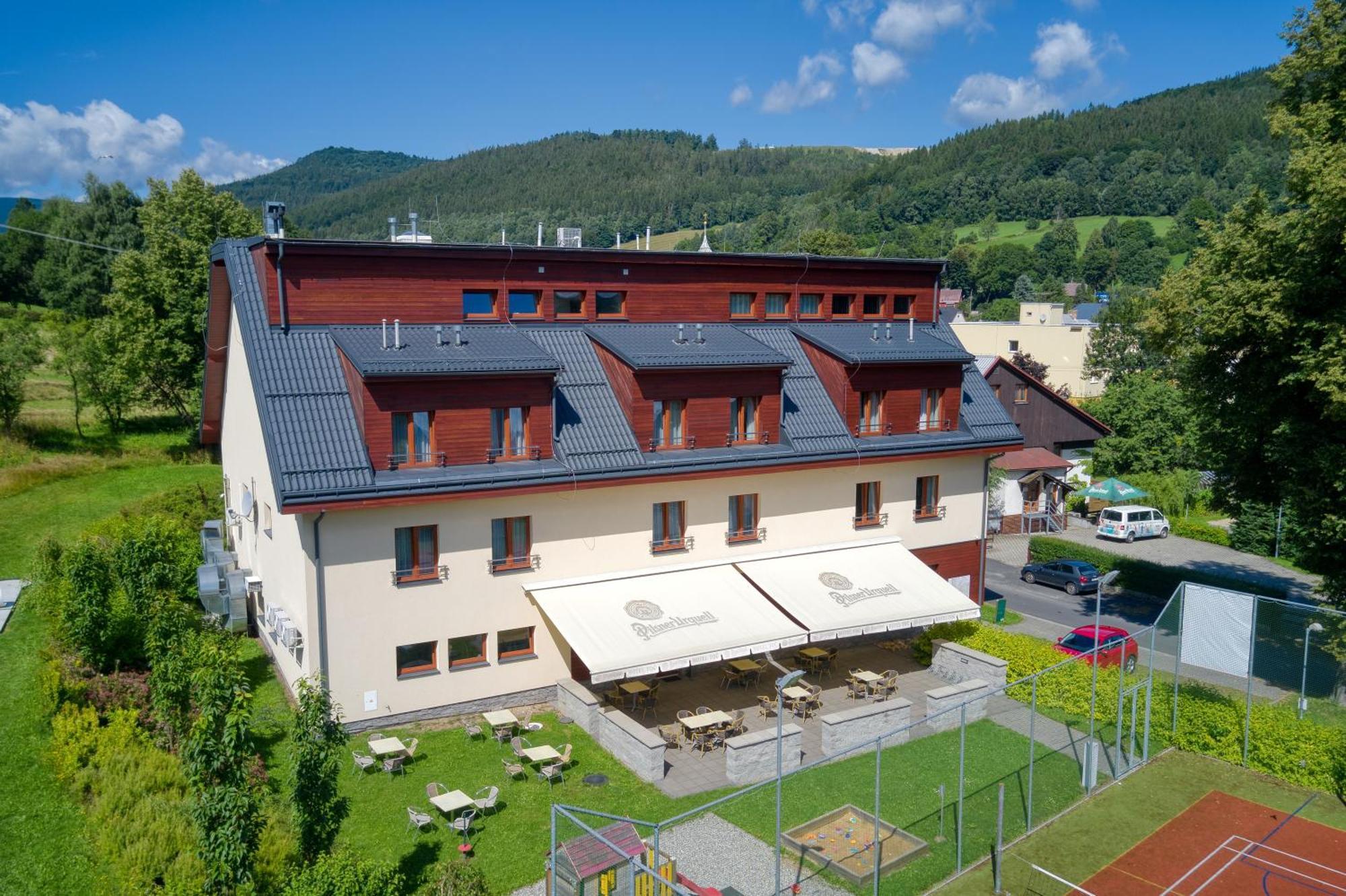 Hotel Toc Lipova Lazne Bagian luar foto