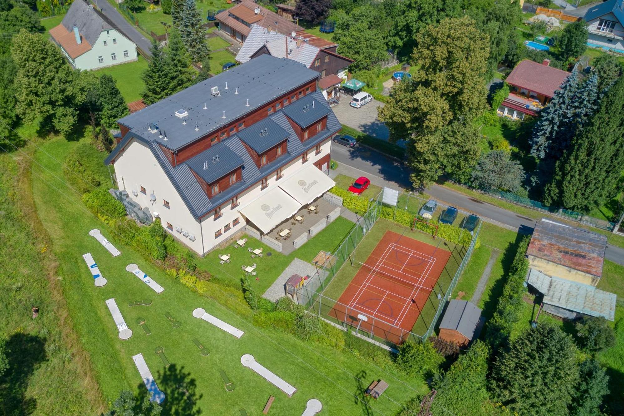 Hotel Toc Lipova Lazne Bagian luar foto