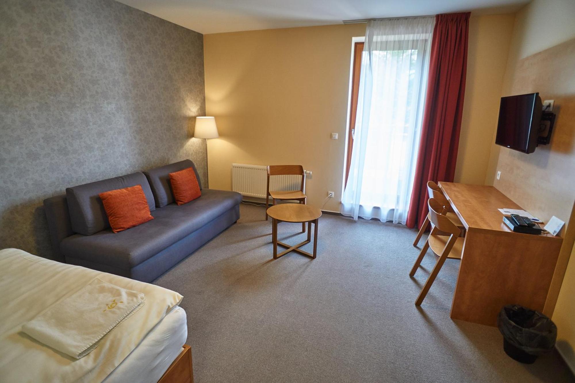 Hotel Toc Lipova Lazne Bagian luar foto