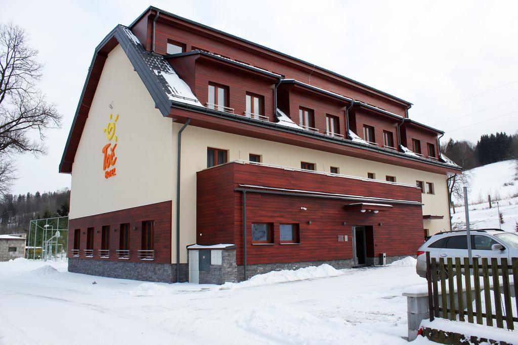 Hotel Toc Lipova Lazne Bagian luar foto