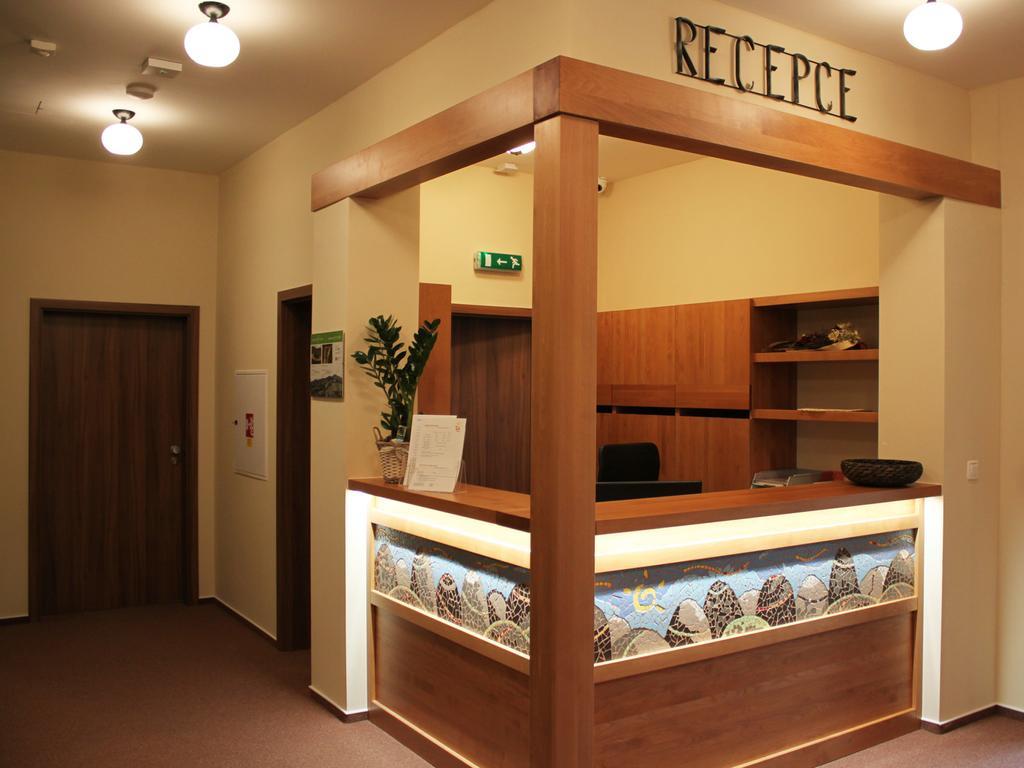 Hotel Toc Lipova Lazne Bagian luar foto